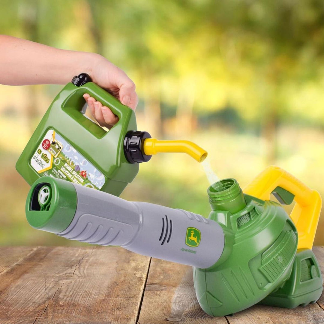 John Deere Bubble 'N' Fun Leaf Blower – Lucas loves cars