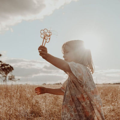 Flower Eco Bubble Wand | Kinfolk Pantry - Lucas loves cars