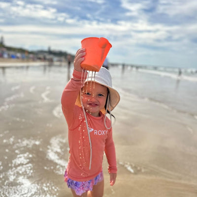 Scrunch Bath Buckets Flamingo | Scrunch - Lucas loves cars