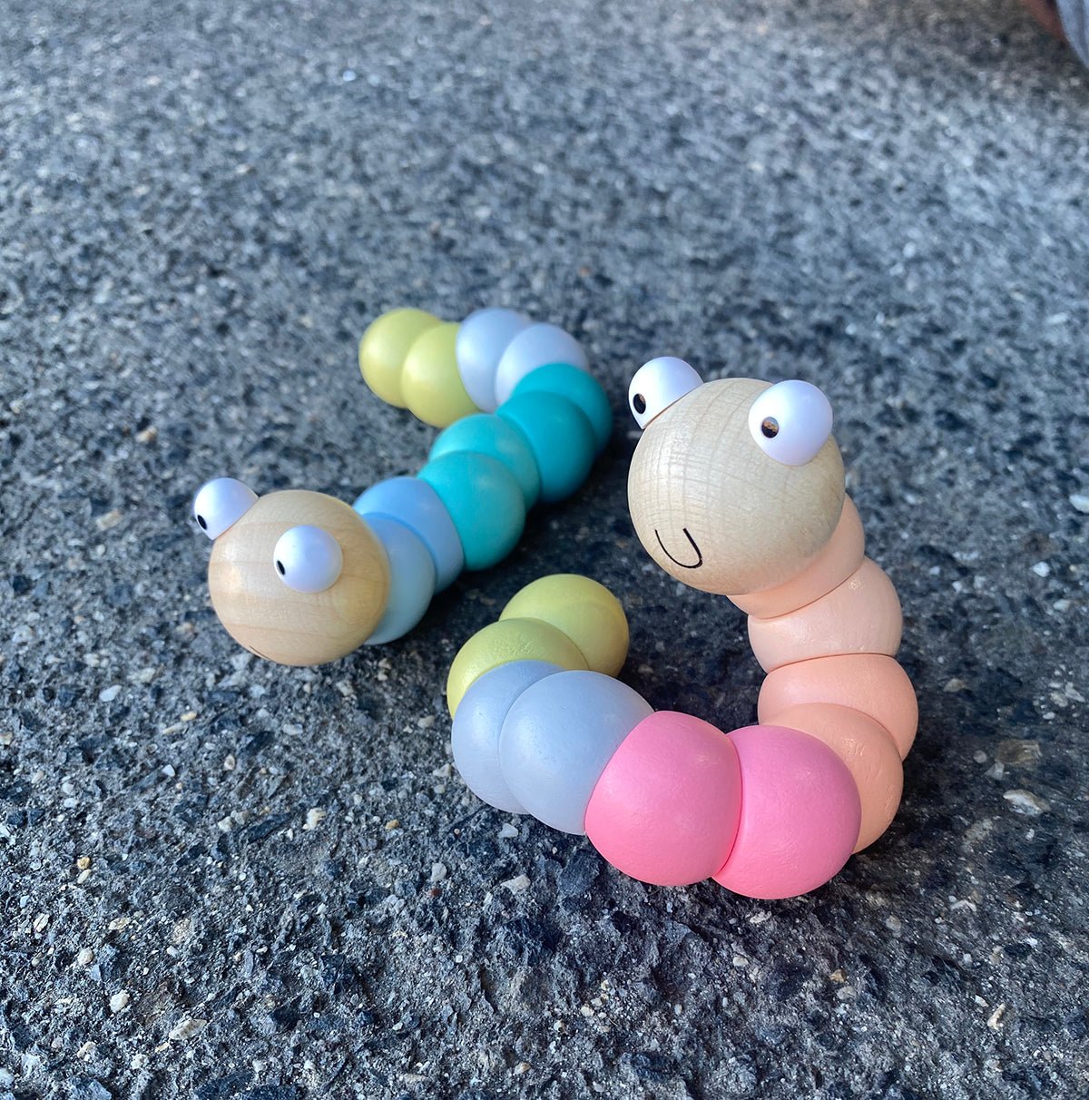 Wriggly Worms | Toyslink