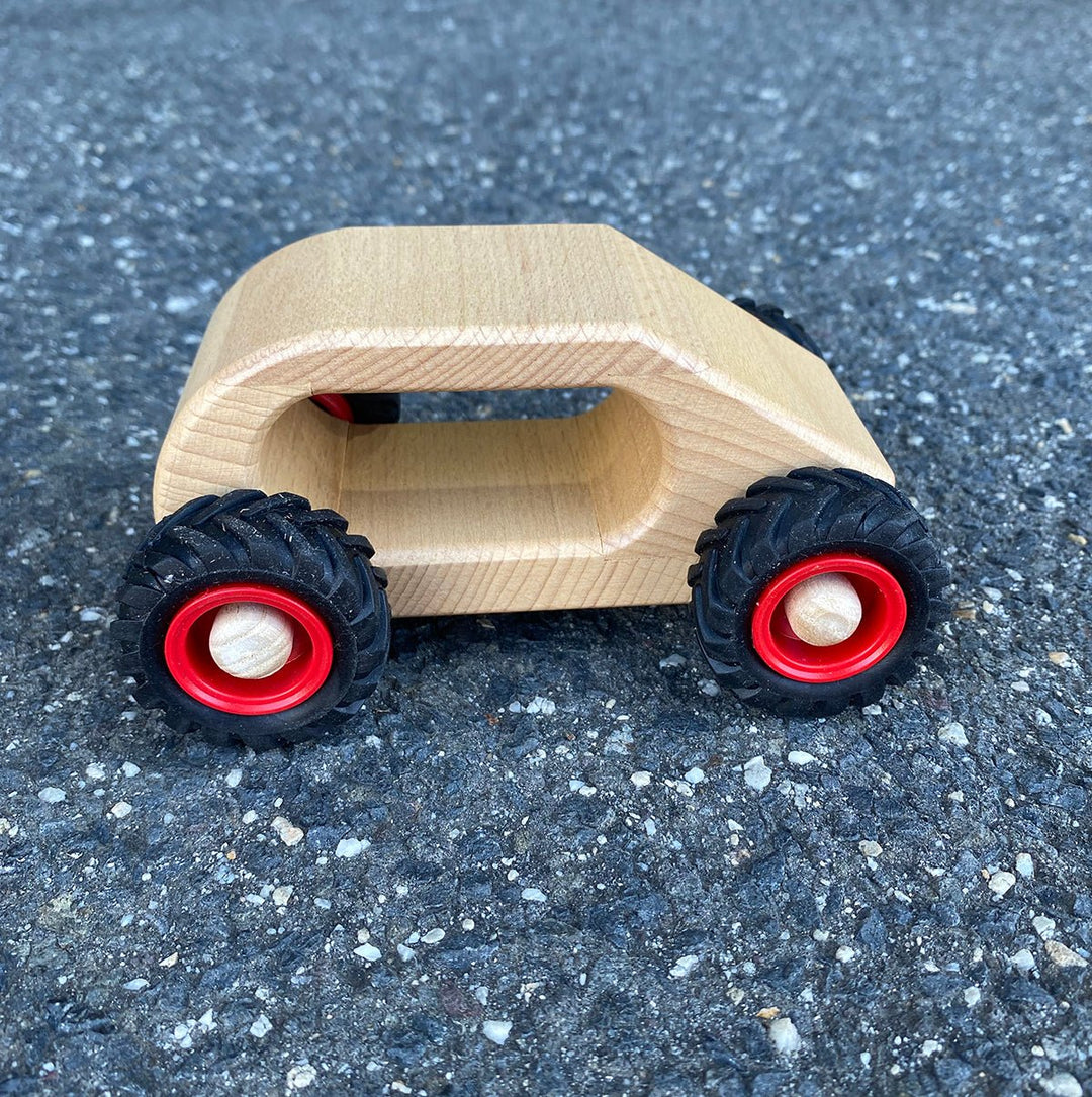 Fagus Van Car – Lucas loves cars