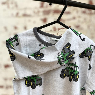 Smafolk organic cotton top | GReen Tractors | Lucas loves cars 