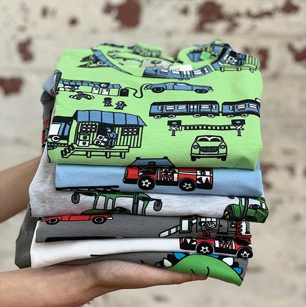 Smafolk organic cotton tshirt |  Smafolk Train green | Lucas loves cars 