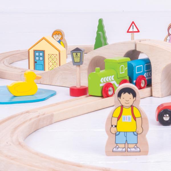 BigJigs Rail | Figure of Eight Train set  | Wooden toys | Lucas loves cars