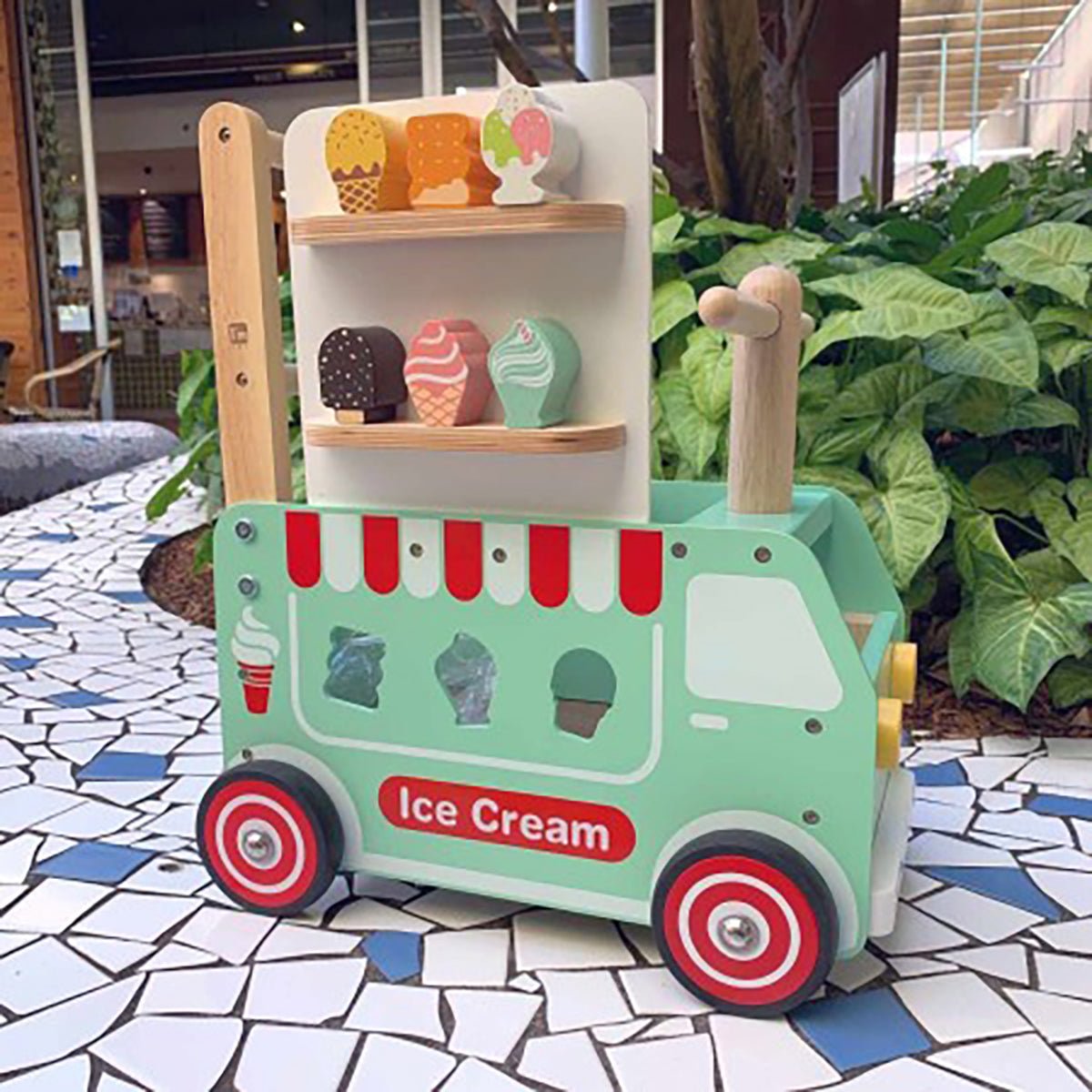 Walk and Ride Ice Cream Truck | Im toy