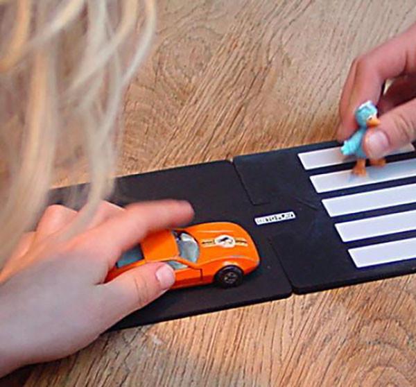 Waytoplay 16 piece Expressway | waytoplay - Lucas loves cars